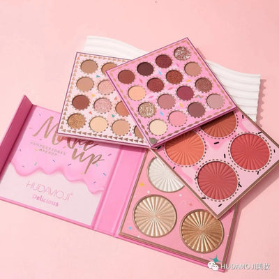 Mini Makeup Palette - 4 Pages